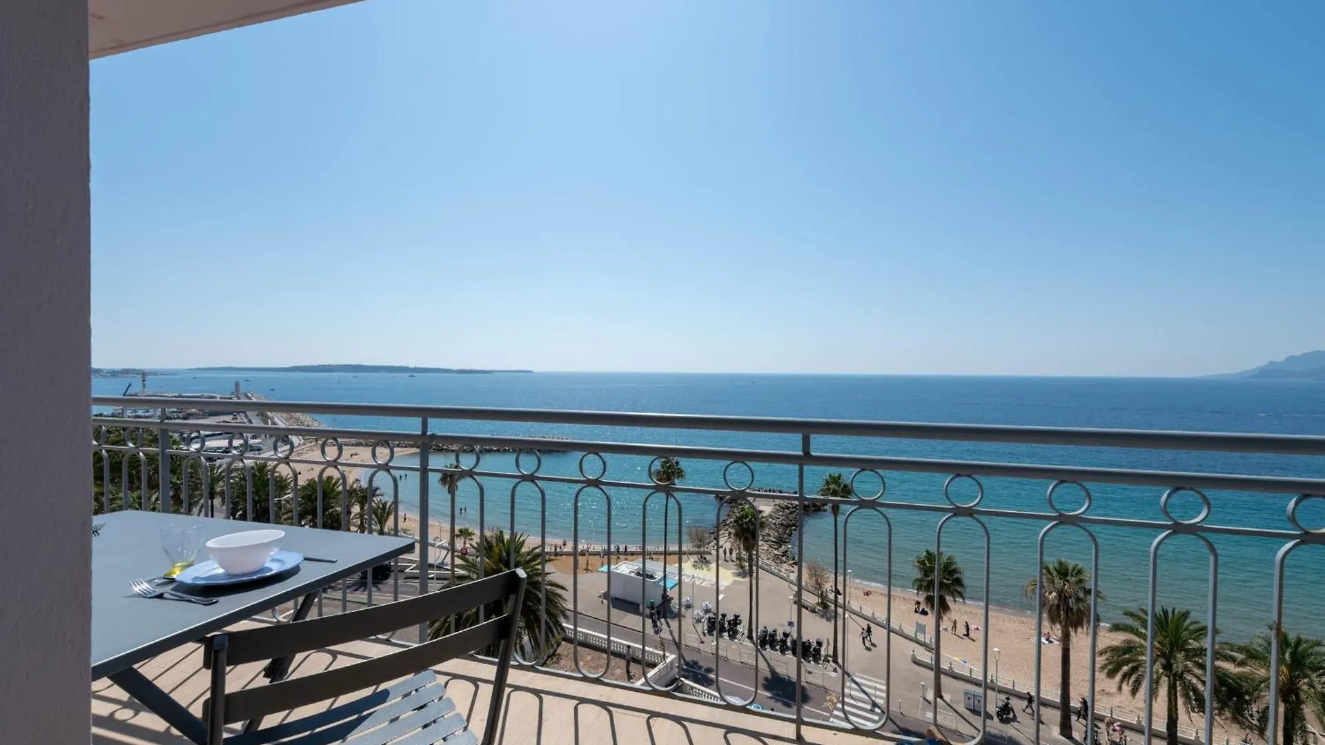 Apartment Cannes Sea View & Beach Access