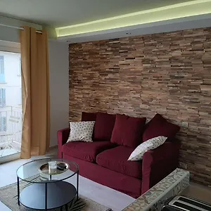Suquet Balcony 1 Min Beach, 10 Min Palais & Croisette Works Cannes