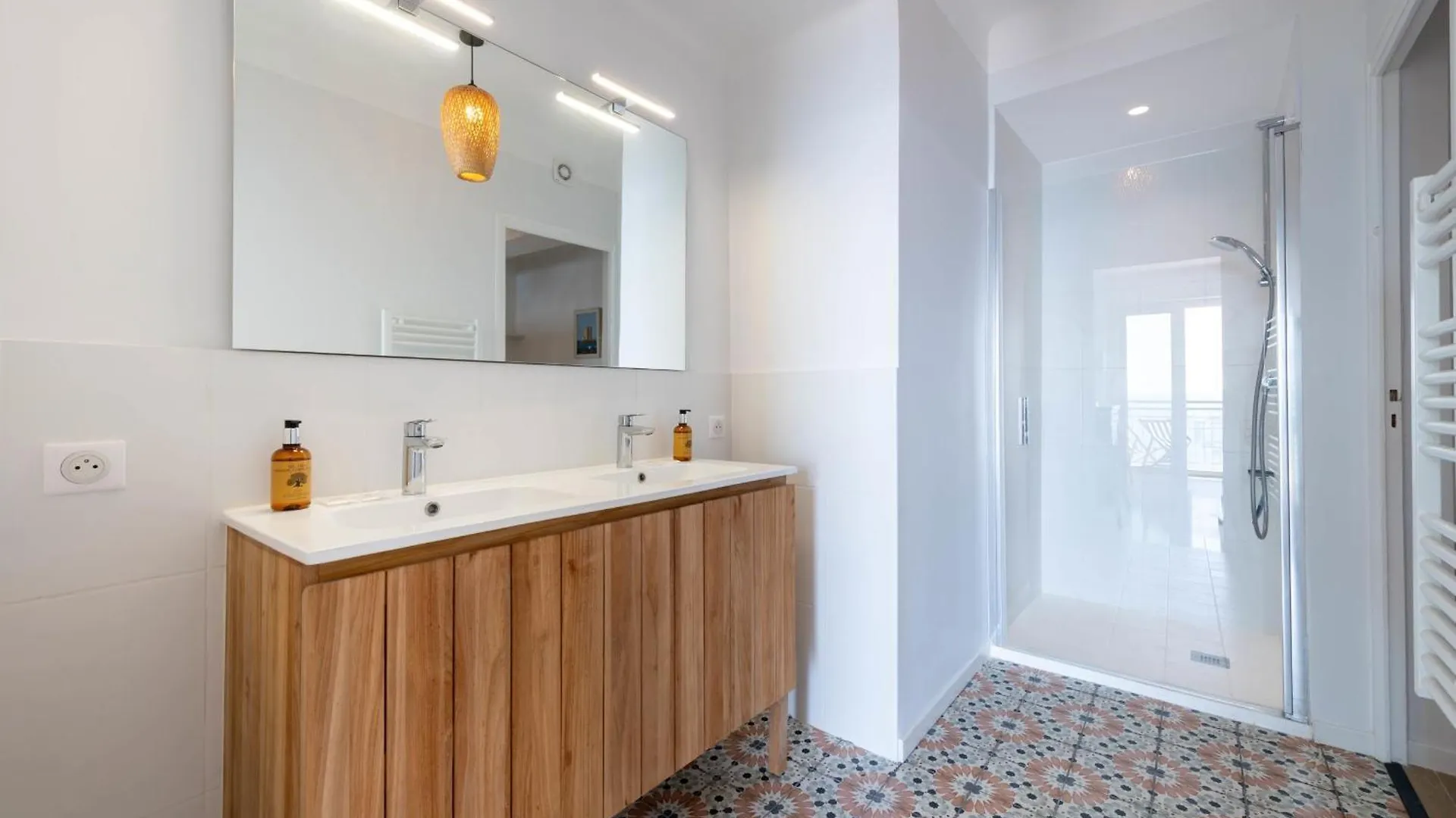 Appartement Cannes Sea View & Beach Access Frankrijk
